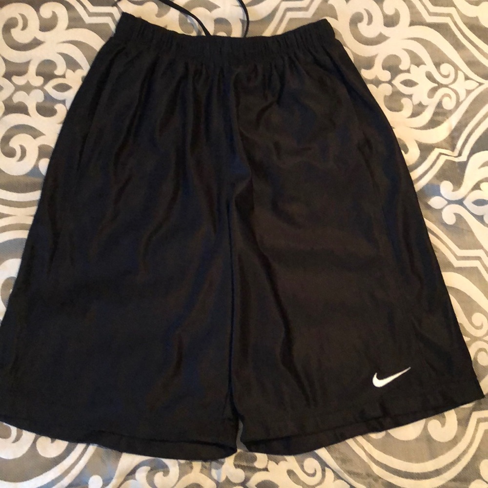 Kids basketball shorts black Sz XL